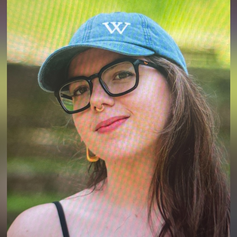 Meet your Posher, Kayla